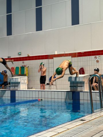 photo-2023-11-26-00-07-24