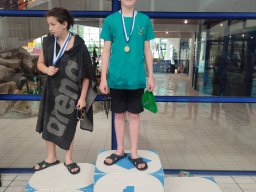 photo-2025-05-04-19-15-45